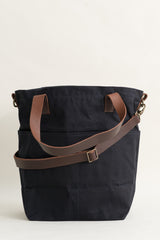 waxed canvas crossbody tote - book - Image 4