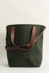 waxed canvas crossbody tote - book - Image 5
