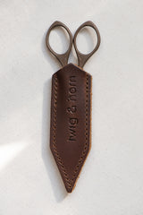 bronze yarn snips - book - Image 1