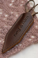 bronze yarn snips - book - Image 3